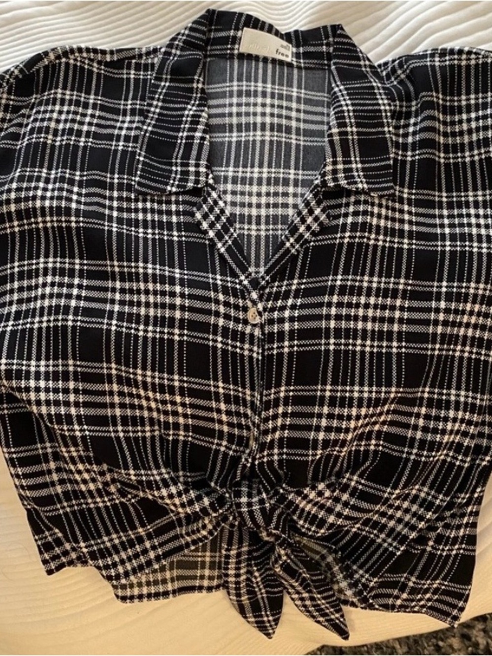 Wilfred Aritzia Black White Plaid Tie Front Short Sleeve Blouse XS